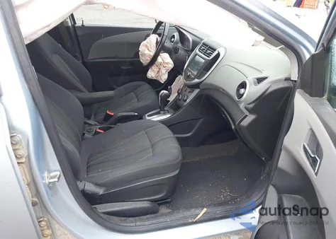 2017 Chevrolet Sonic Lt Auto z USA, uszkodzony, nr VIN 1G1JD5SG9H4150704